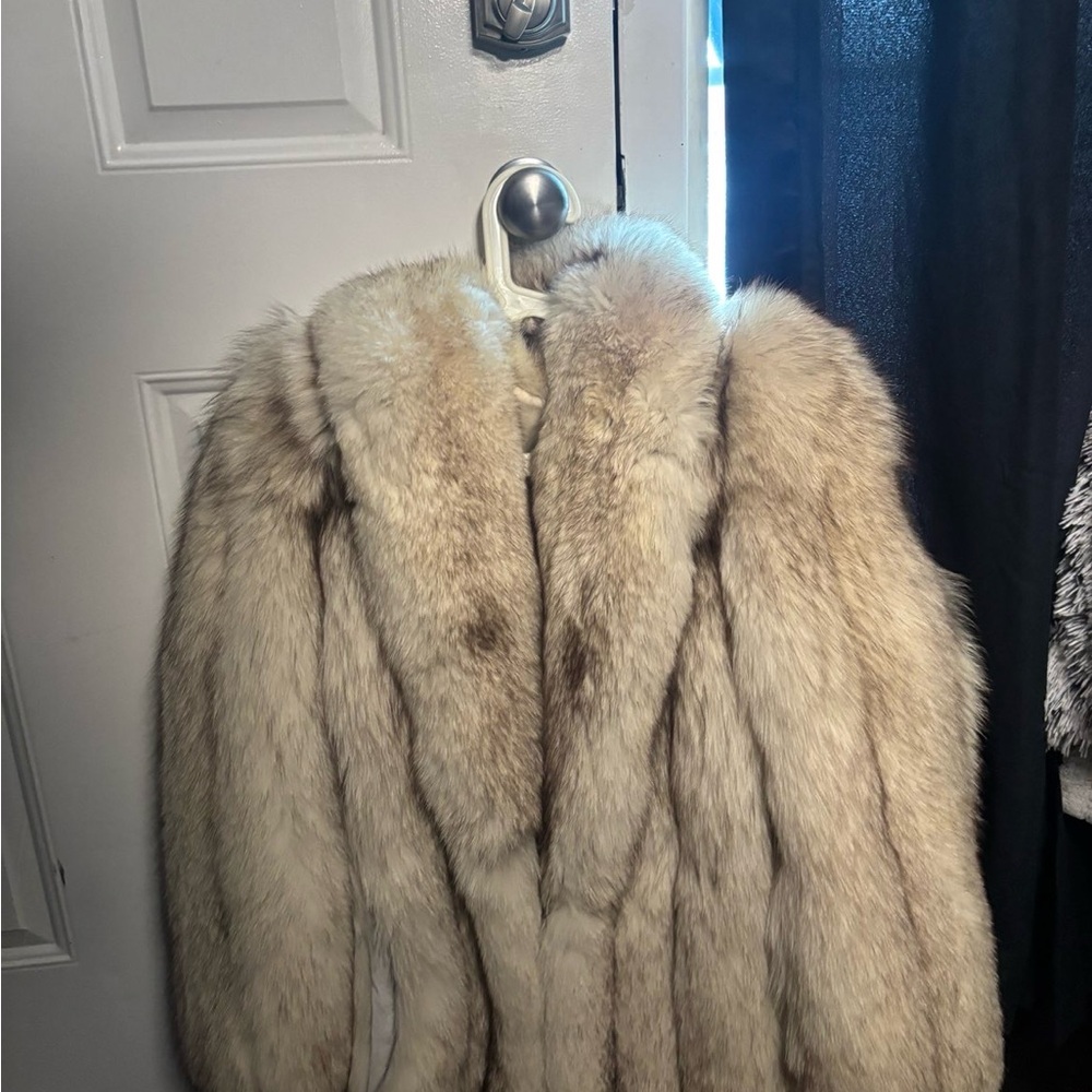 Saga Fox coat